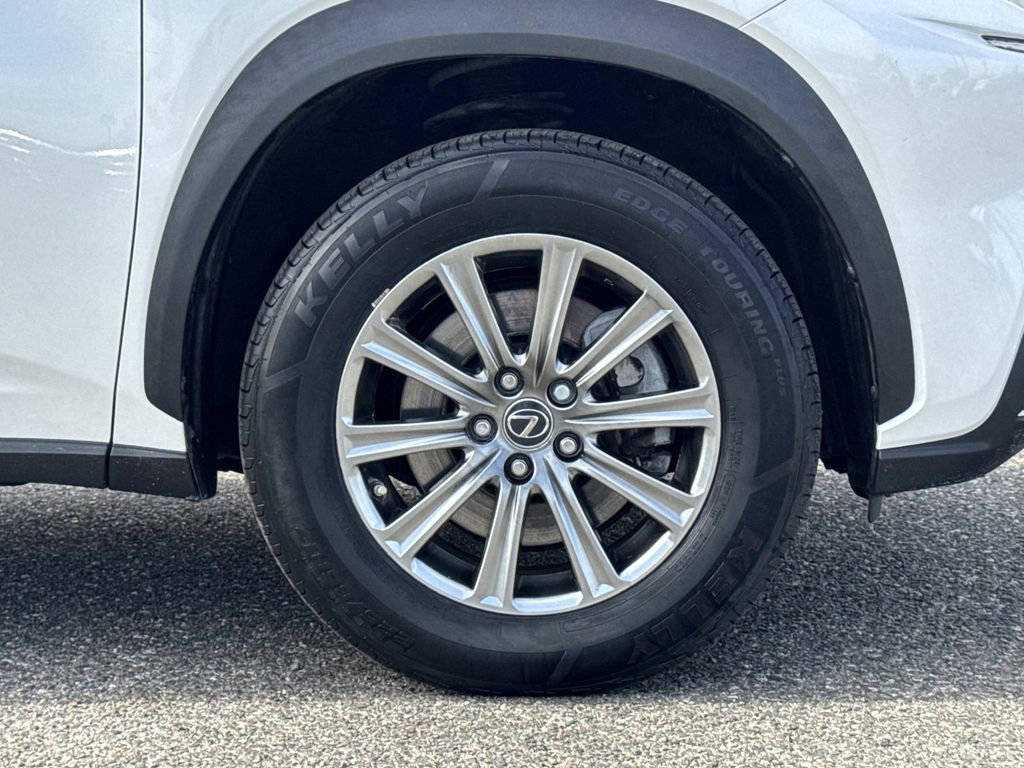 Used 2018 Lexus NX 300 FWD image 31