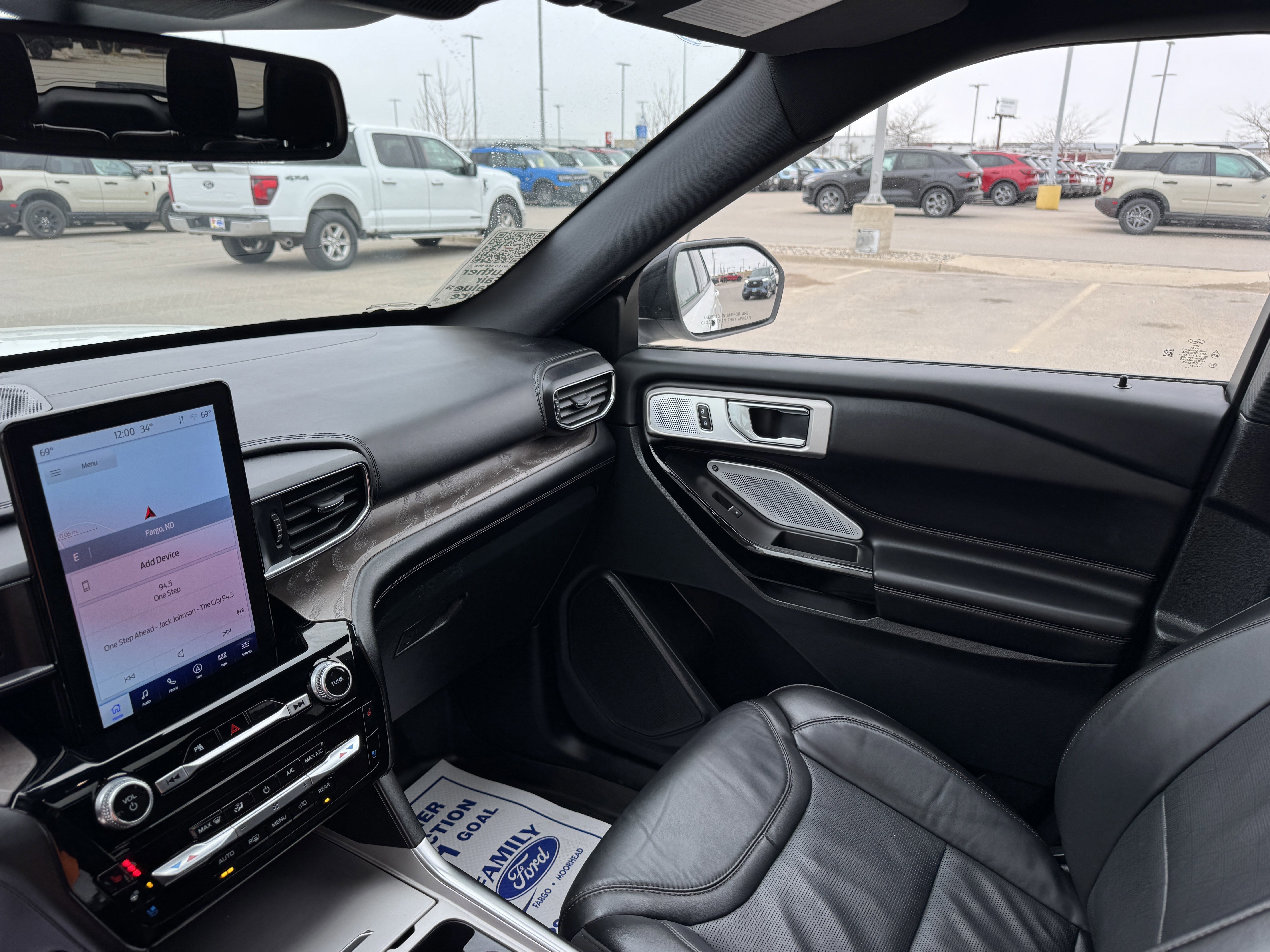 Certified 2024 Ford Explorer Platinum w/ Technology Package image 13