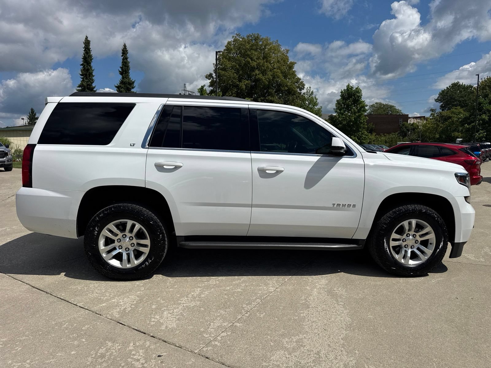 Used 2019 Chevrolet Tahoe LT AWD/4WD image 8