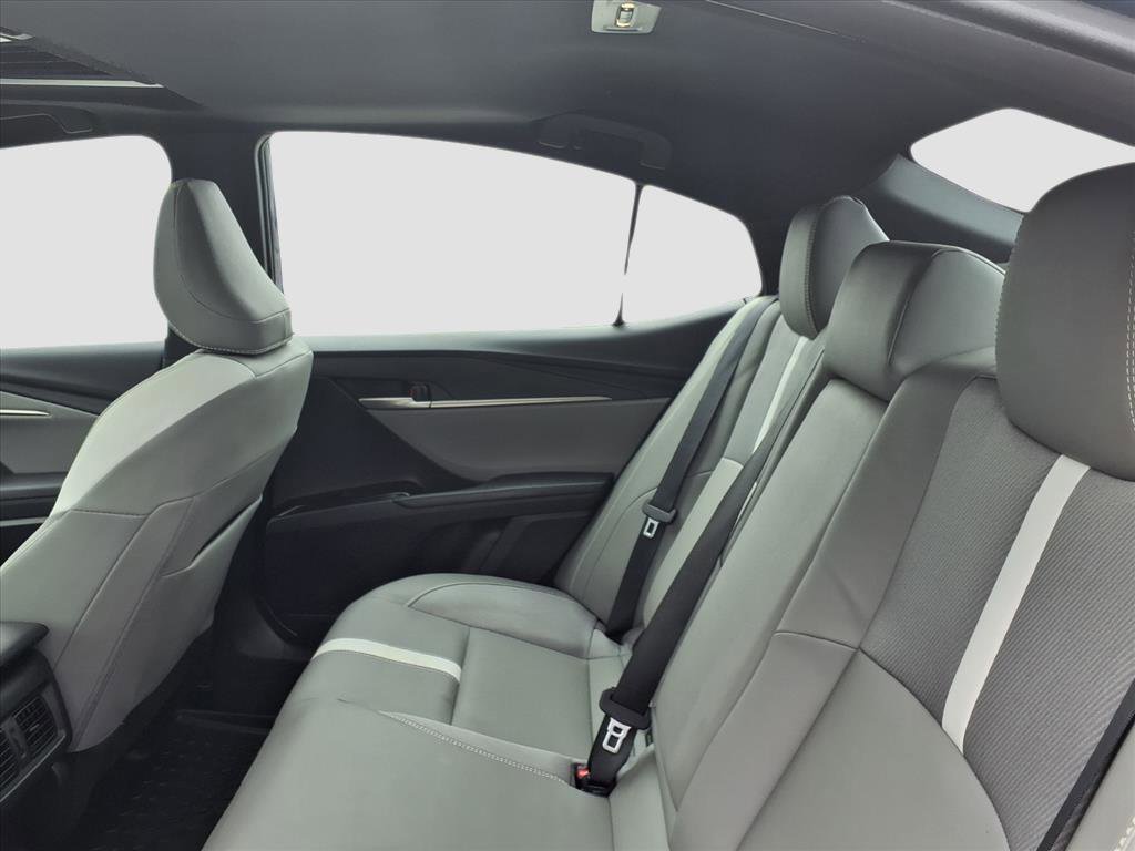 Used 2025 Toyota Camry Hybrid image 9