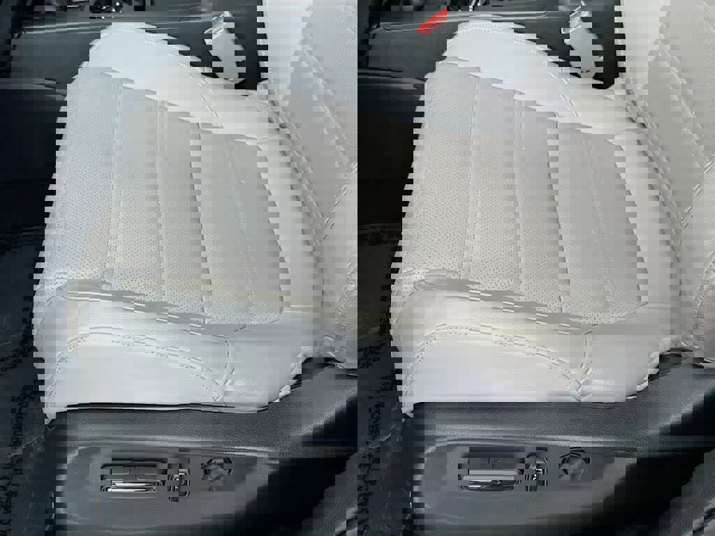 Used 2019 Honda CR-V Touring image 29