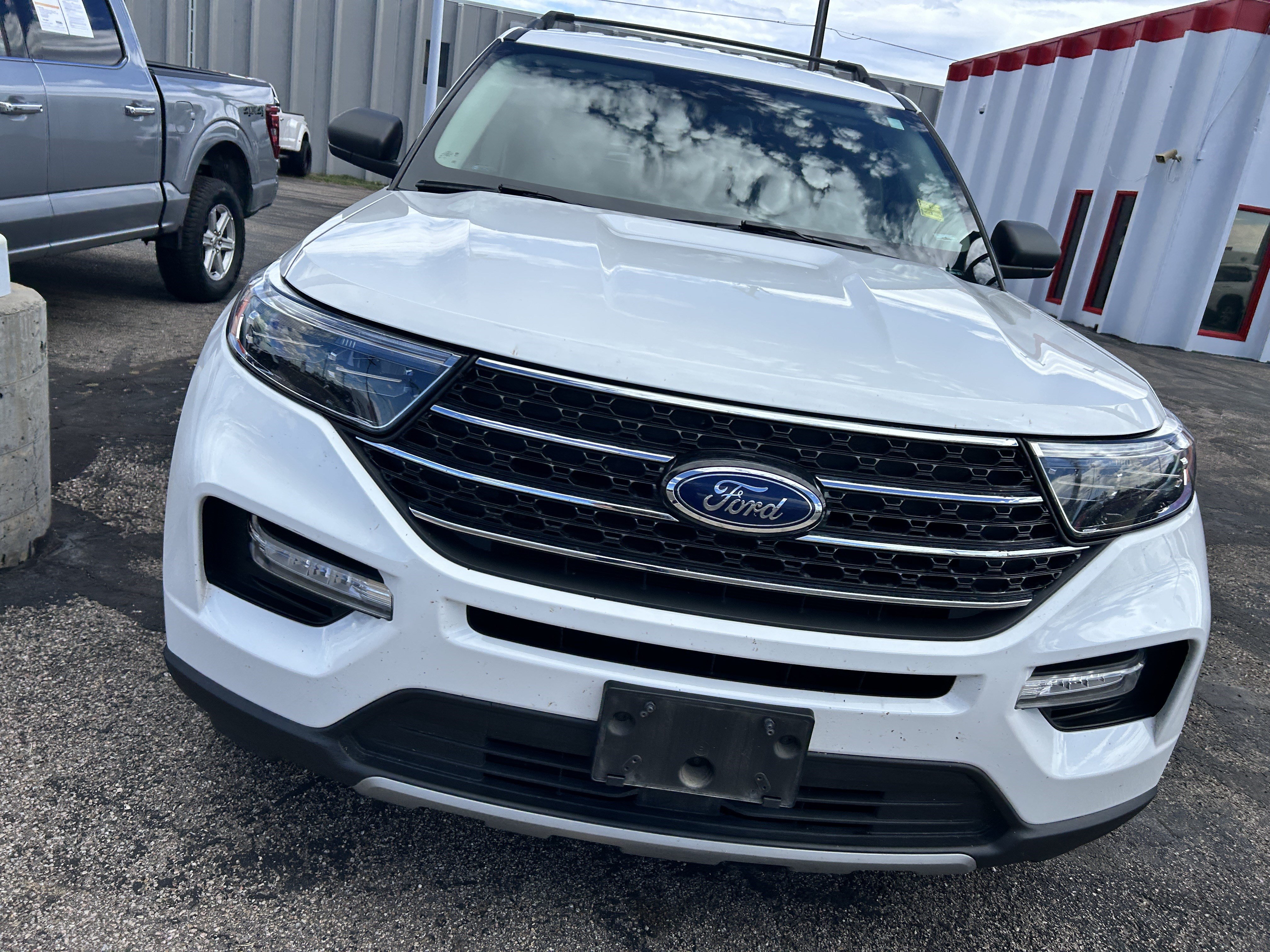 Certified 2020 Ford Explorer XLT w/ Equipment Group 202A AWD/4WD image 7