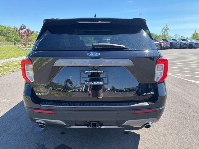 Certified 2023 Ford Explorer XLT w/ Equipment Group 202A AWD/4WD image 8