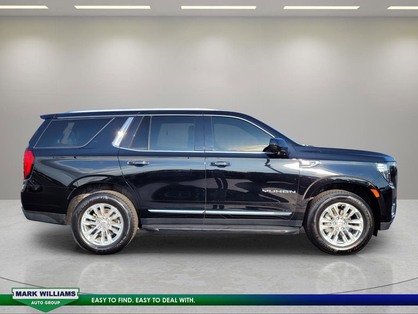 Used 2021 GMC Yukon SLT AWD/4WD image 2