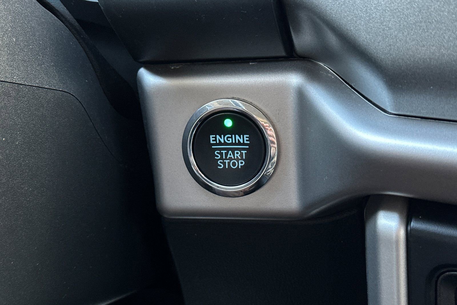 Certified 2024 Ford Expedition XLT image 23