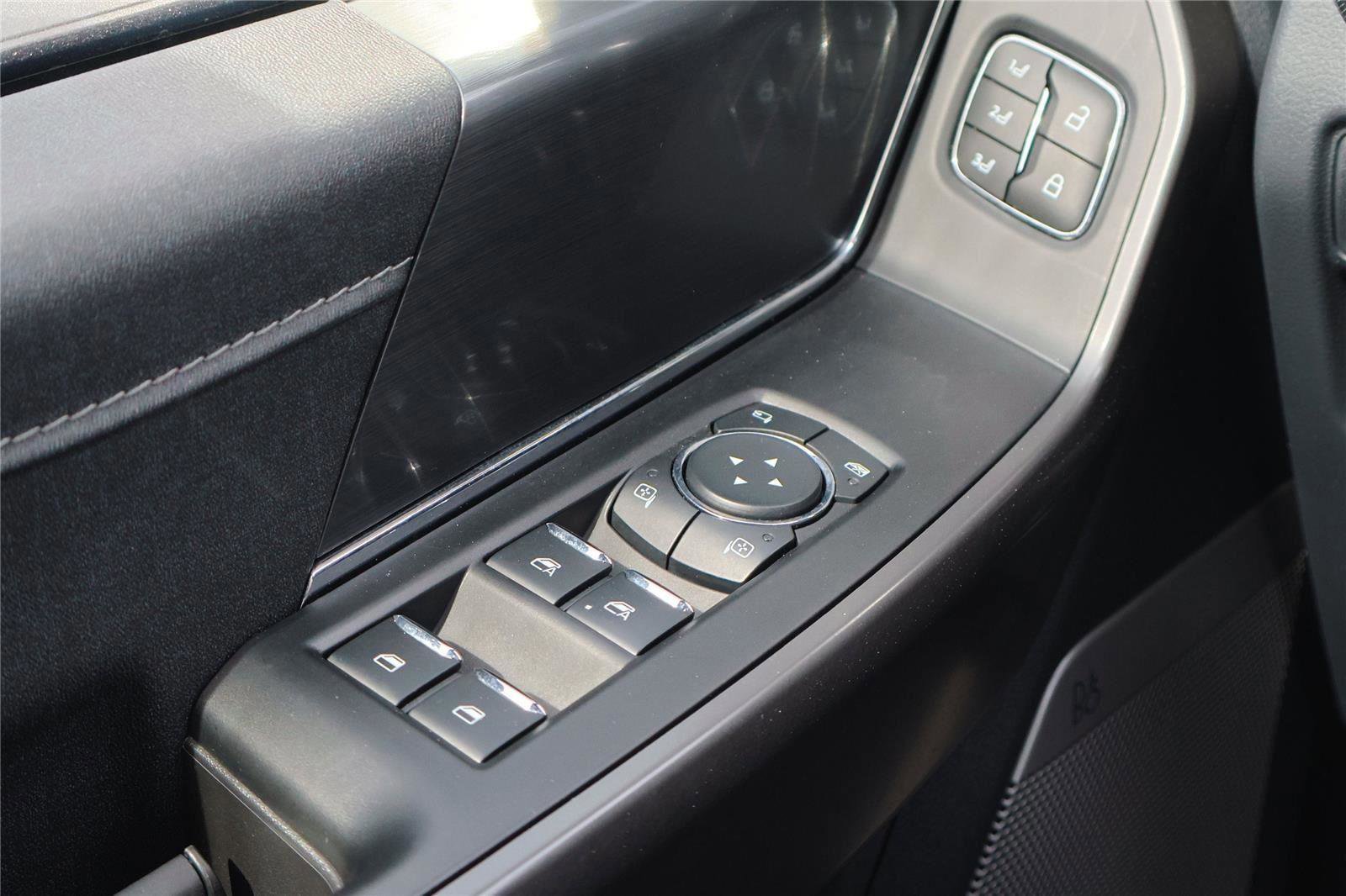 Certified 2025 Ford F150 Lariat w/ Equipment Group 501A Mid image 11