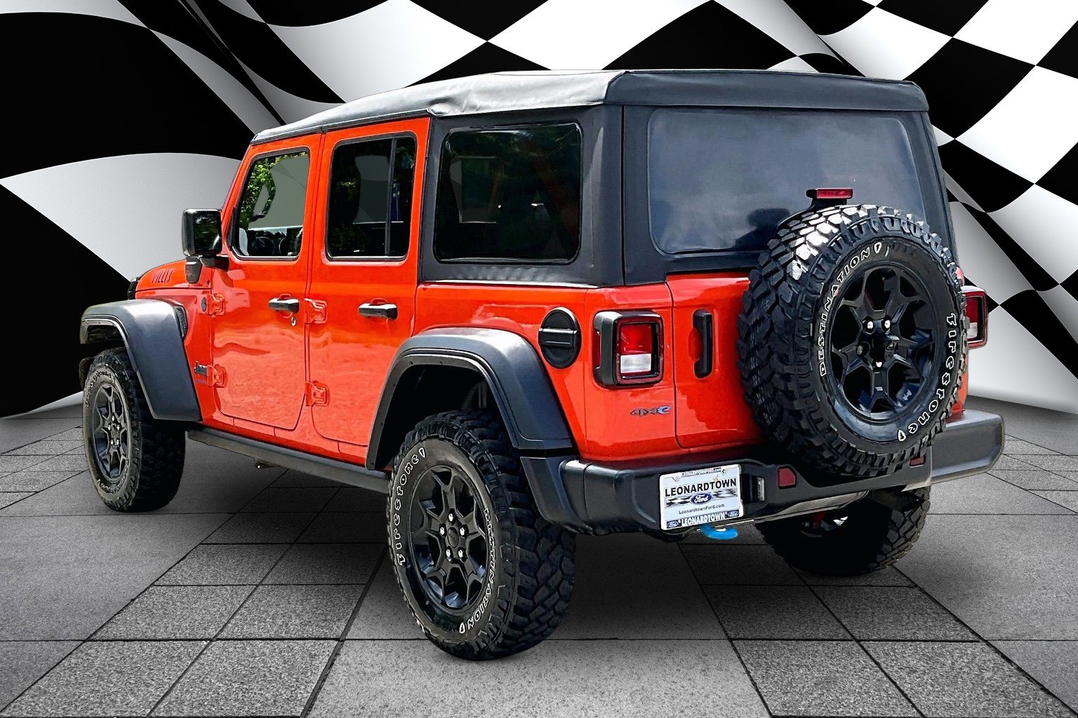 Used 2023 Jeep Wrangler Unlimited w/ Cold Weather Group AWD/4WD image 12