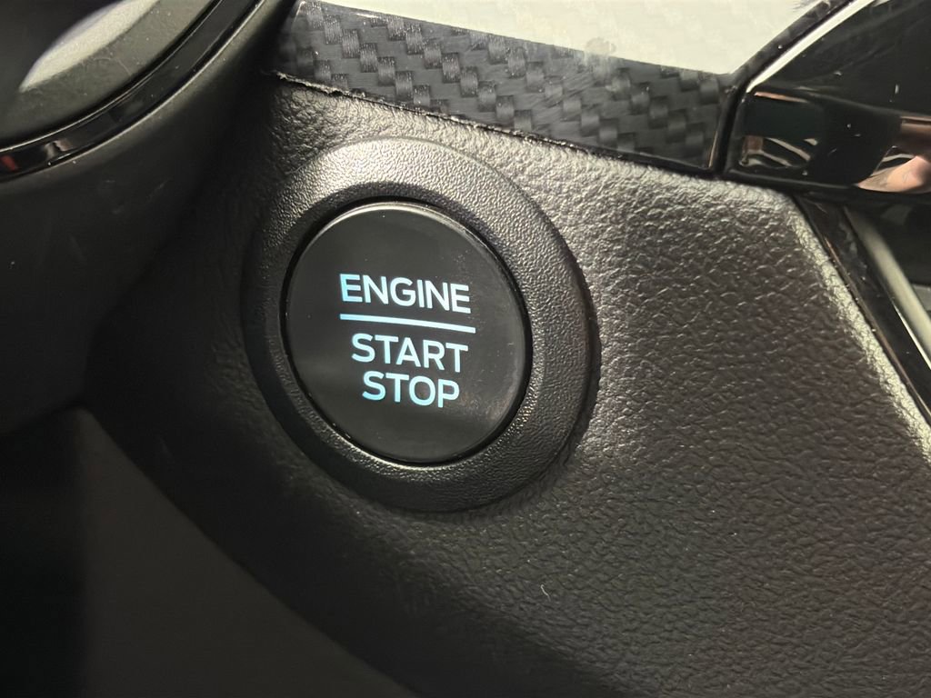 Certified 2025 Ford Escape ST-Line Select AWD/4WD image 23