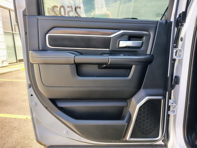 Used 2025 RAM 2500 Laramie w/ Sport Appearance Package AWD/4WD image 12