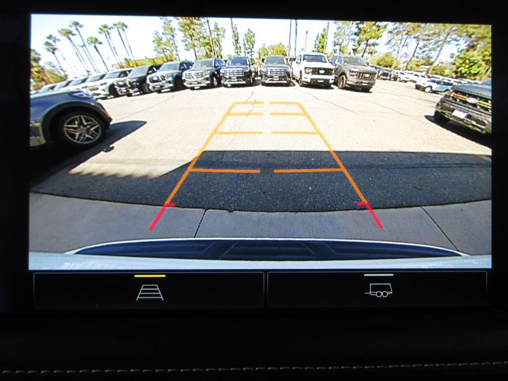 Used 2023 Chevrolet Suburban Premier AWD/4WD image 19