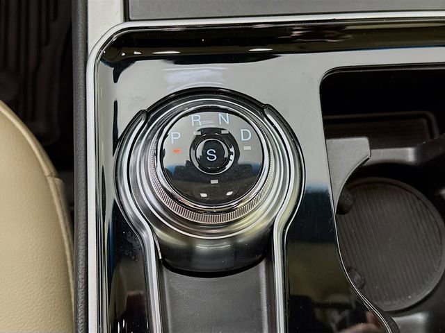 Certified 2019 Ford Edge SEL w/ Equipment Group 201A image 19