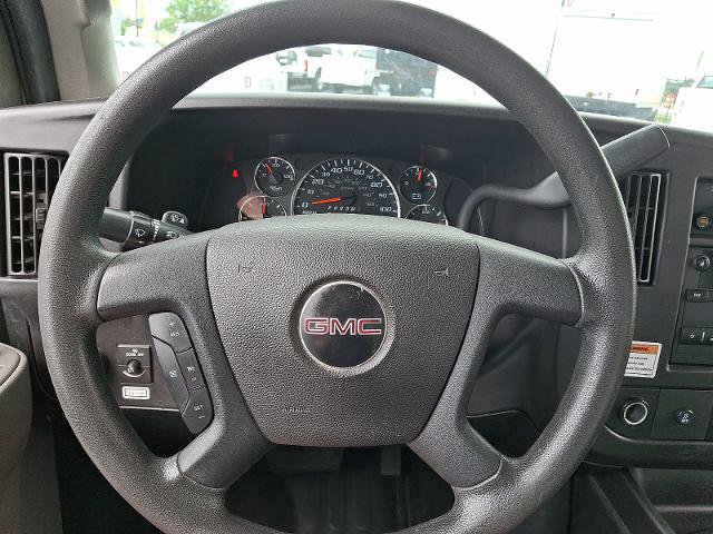 Used 2021 GMC Savana 3500 Extended w/ Power Convenience Package RWD image 16