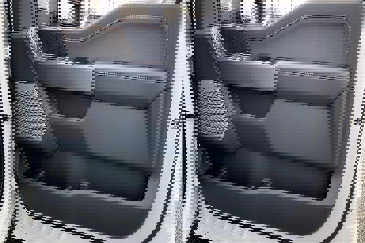 Certified 2023 Ford F250 Lariat w/ Chrome Package image 21