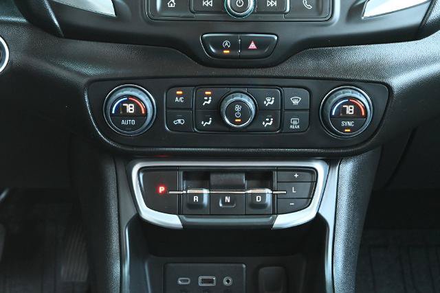 Used 2022 GMC Terrain SLE w/ Driver Convenience Package AWD/4WD image 28