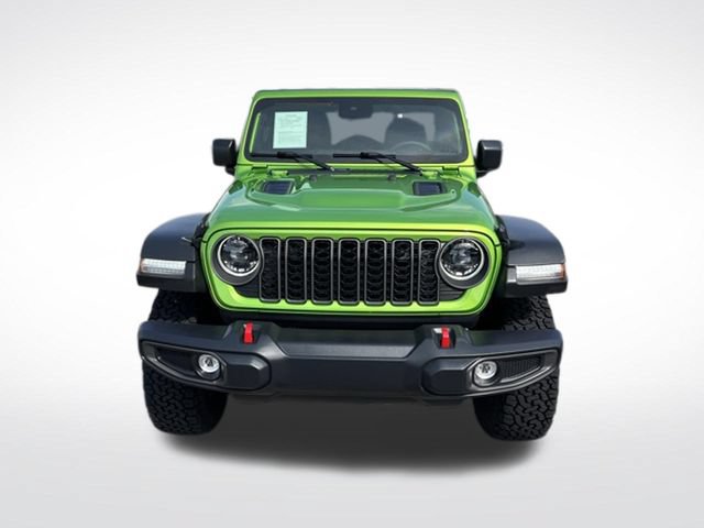 Used 2025 Jeep Wrangler Unlimited Rubicon w/ Convenience Group AWD/4WD image 2