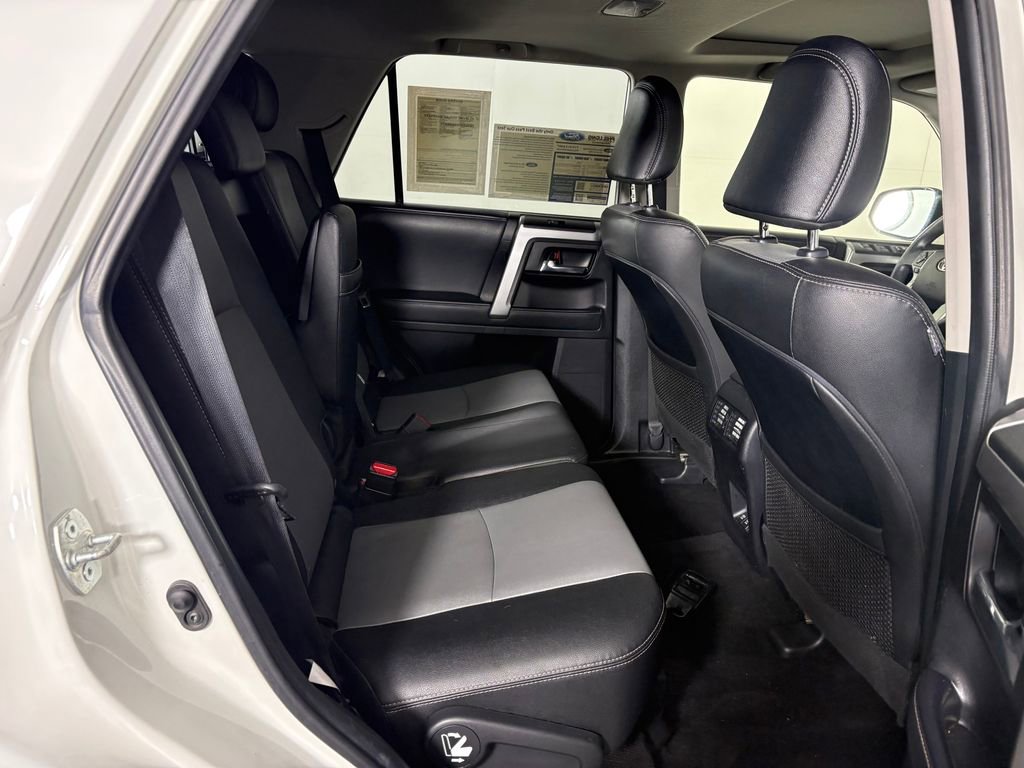Used 2021 Toyota 4Runner SR5 Premium w/ Moonroof Package AWD/4WD image 35