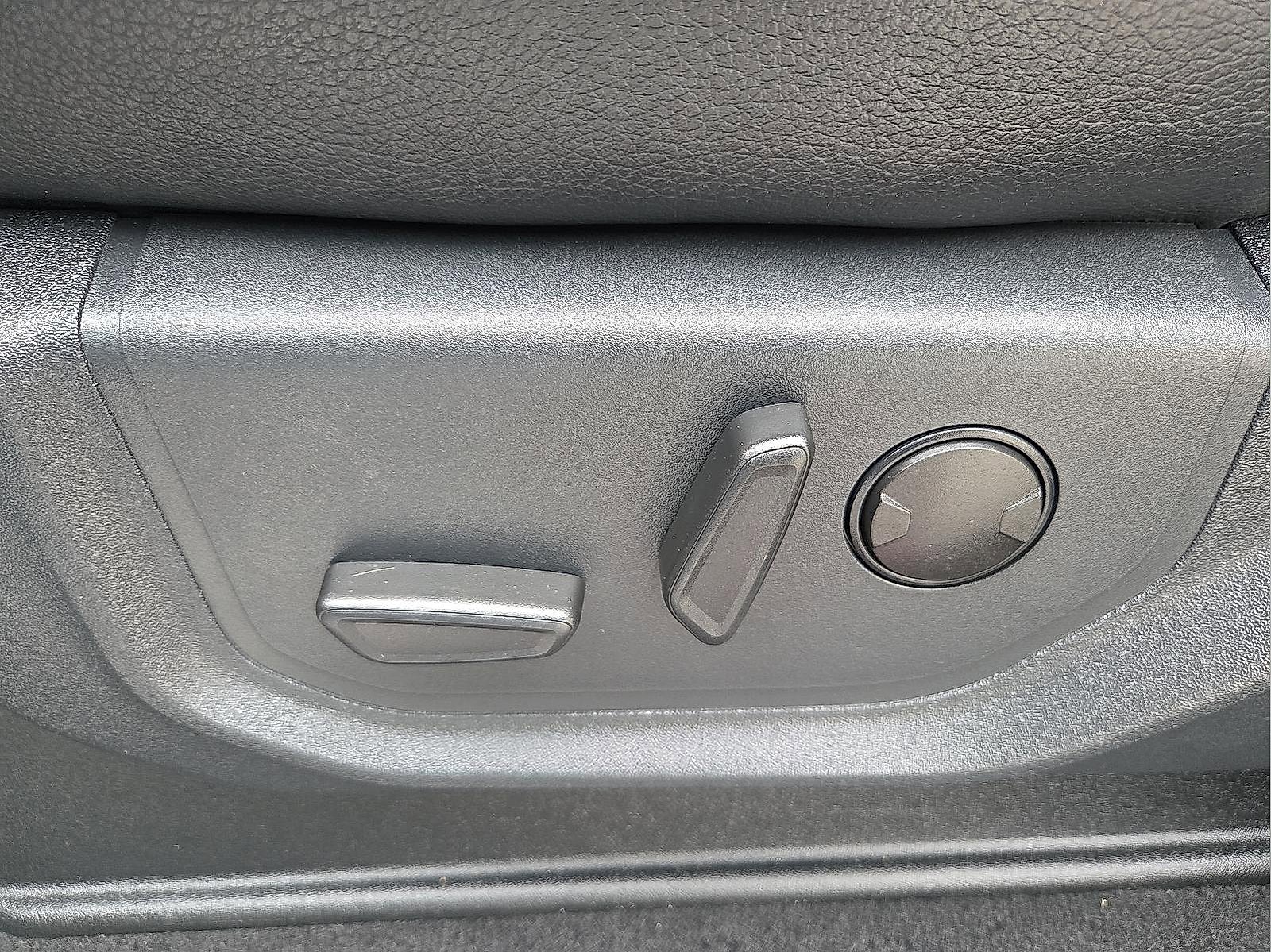 Certified 2022 Ford F350 Lariat w/ Lariat Ultimate Package image 15