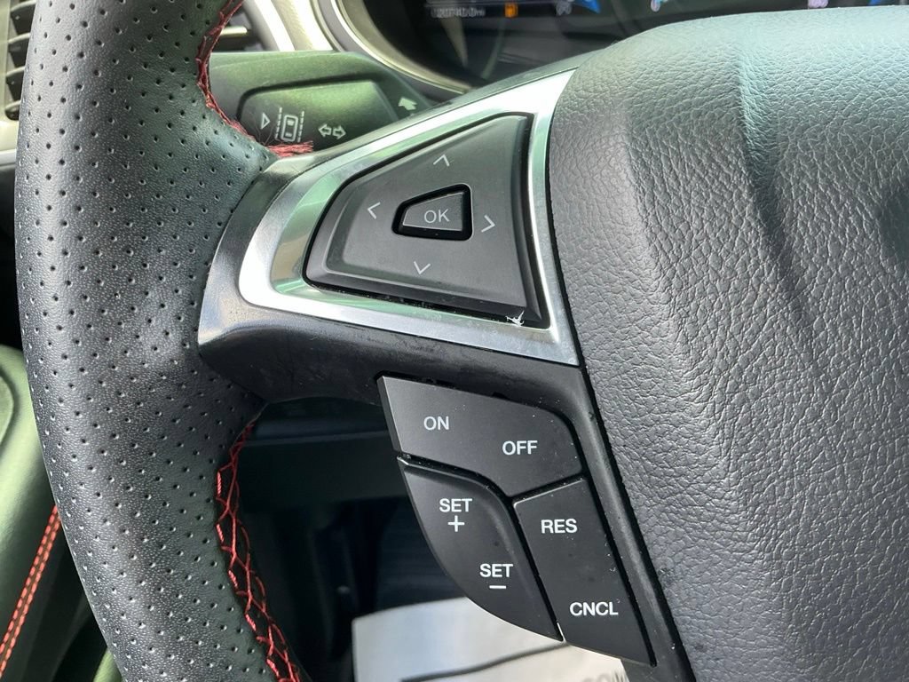 Certified 2024 Ford Edge ST-Line AWD/4WD image 30