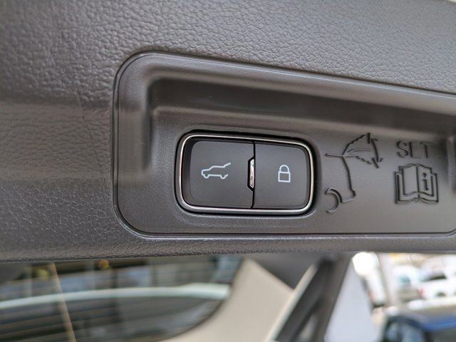 Certified 2026 Ford Explorer Platinum w/ LUX Leather Package image 22