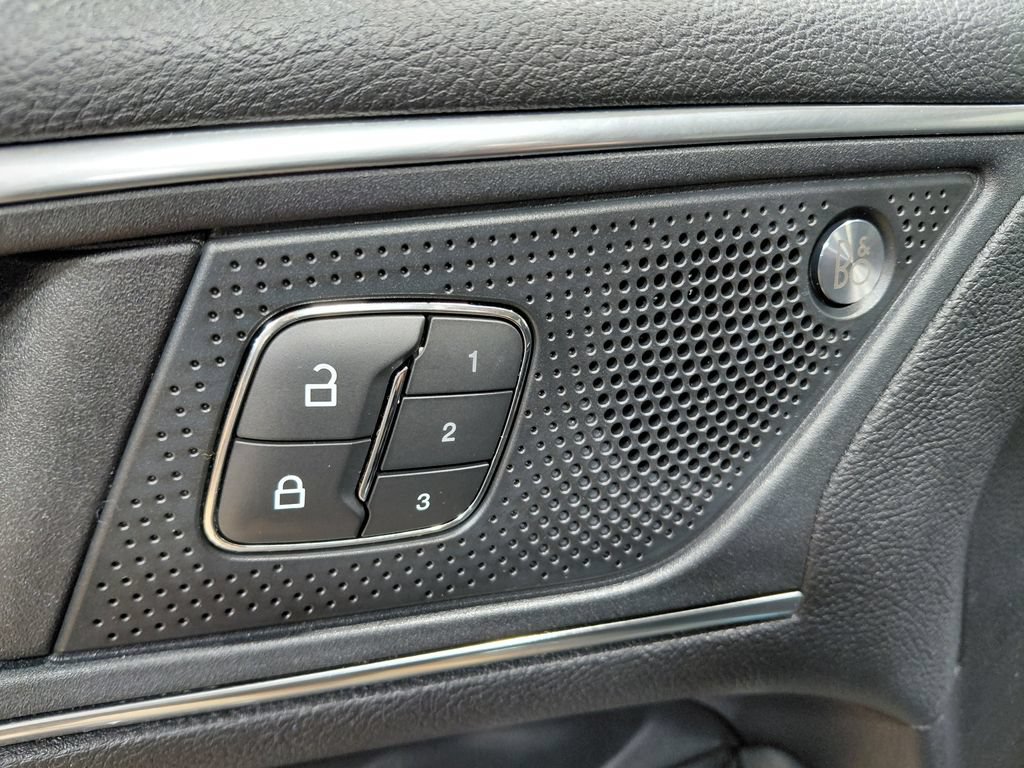 Certified 2020 Ford Edge Titanium AWD/4WD image 11