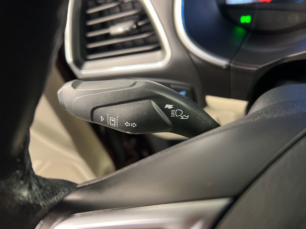 Certified 2019 Ford Edge Titanium w/ Cold Weather Package FWD image 19