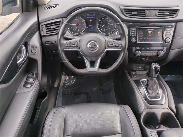 Used 2018 Nissan Rogue SL w/ Premium Package image 16