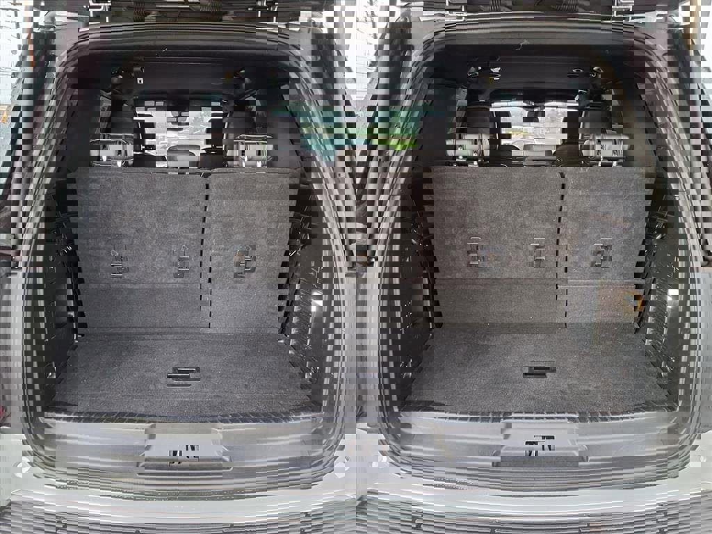 Certified 2019 Ford Expedition XLT w/ Equipment Group 202A image 13