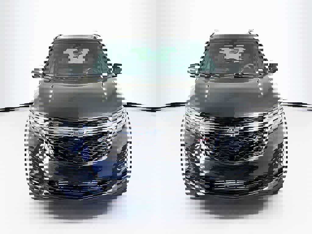 Used 2022 Chevrolet Equinox RS w/ RS Leather Package image 8