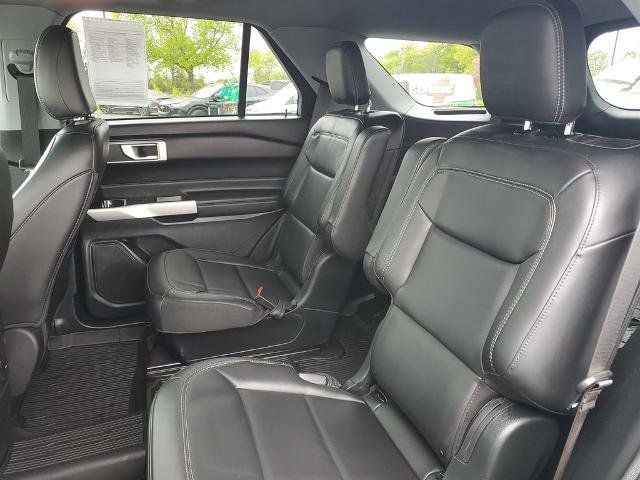 Certified 2023 Ford Explorer XLT w/ Equipment Group 202A AWD/4WD image 25