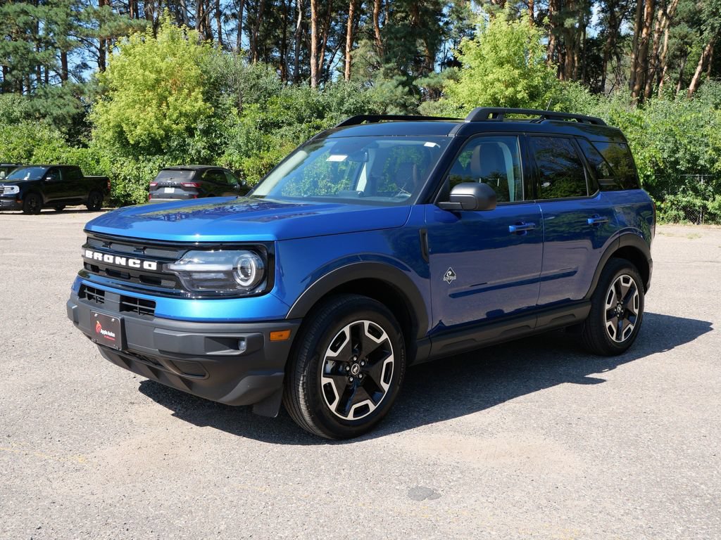Certified 2024 Ford Bronco Sport Outer Banks w/ Tech Package AWD/4WD image 2