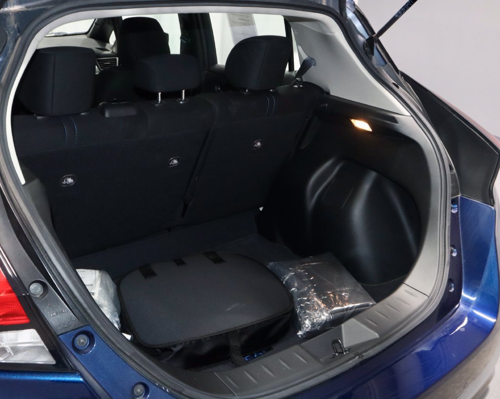 Used 2025 Nissan Leaf SV Plus FWD image 12