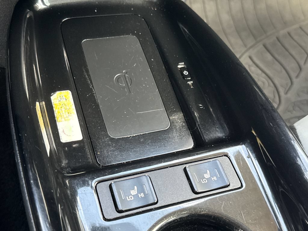 Used 2019 Toyota Prius XLE w/ Advanced Technology Package AWD/4WD image 23