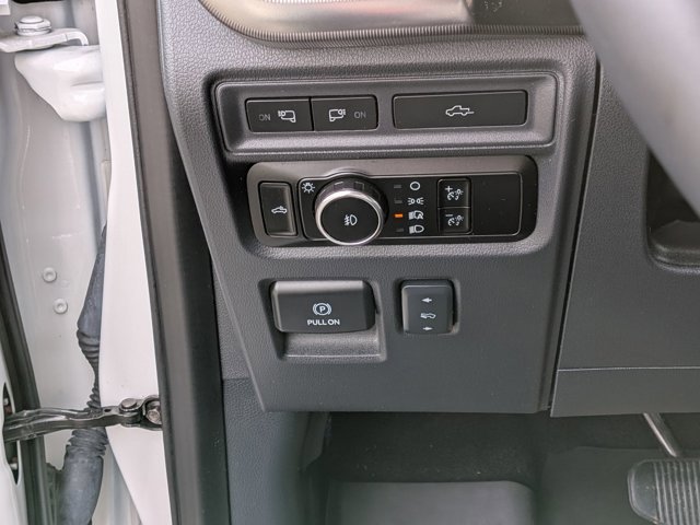 Certified 2023 Ford F150 Platinum w/ Equipment Group 701A High image 17