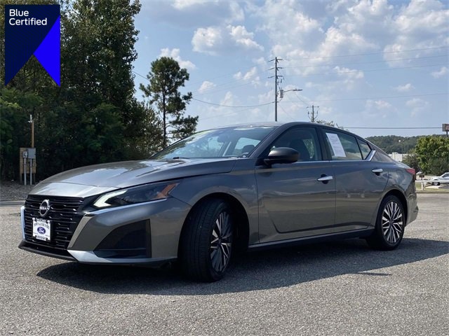 Used 2024 Nissan Altima 2.5 SV