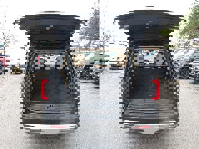 Certified 2024 Ford Expedition Limited image 30