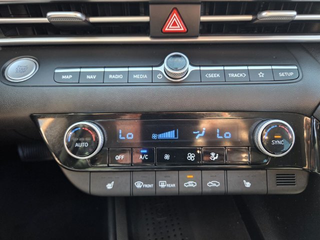 Used 2023 Hyundai Elantra SEL w/ Convenience Package FWD image 24