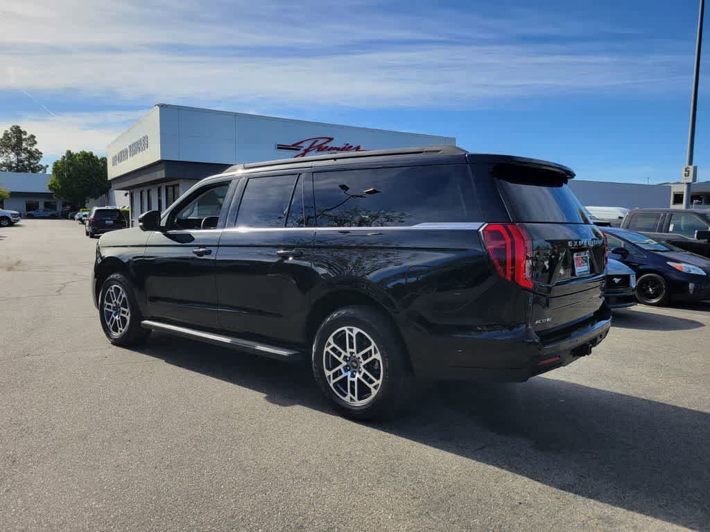 Certified 2025 Ford Expedition Max Active AWD/4WD image 3
