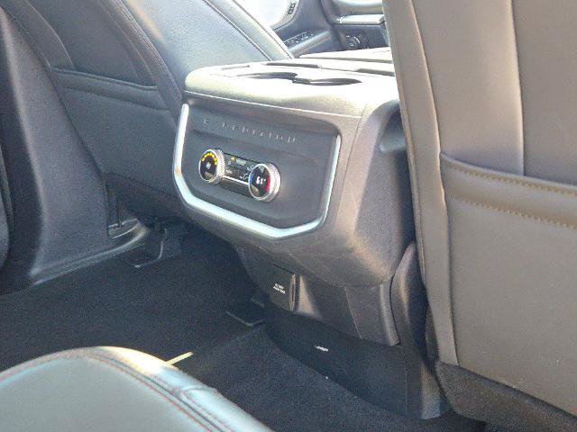 Certified 2025 Ford Expedition Active AWD/4WD image 11