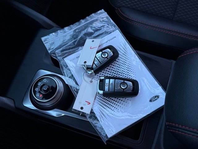 Certified 2025 Ford Escape ST-Line w/ Tech Pack #1 image 5