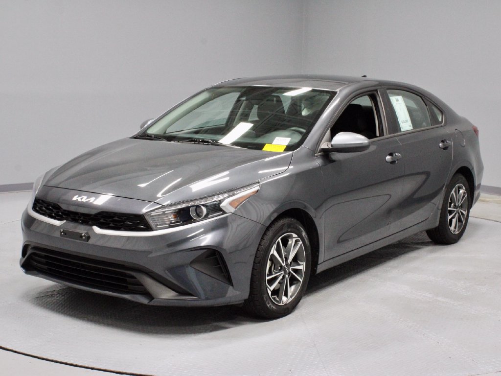 Used 2023 Kia Forte LXS FWD image 6