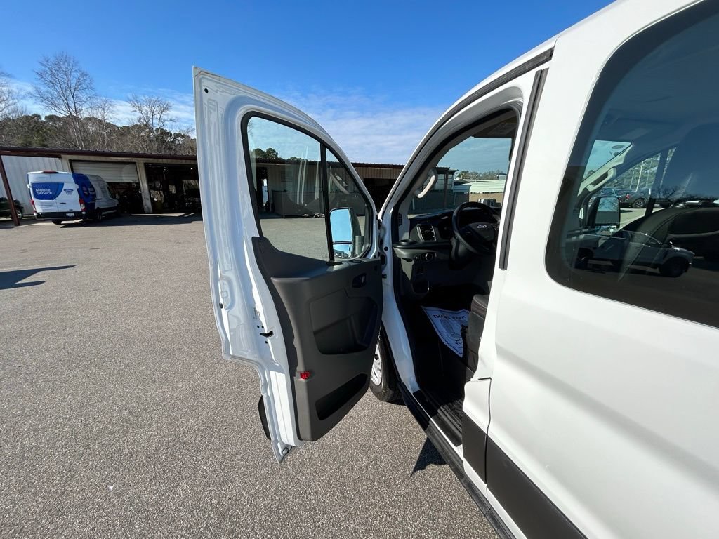 Certified 2023 Ford Transit 350 XLT RWD image 22