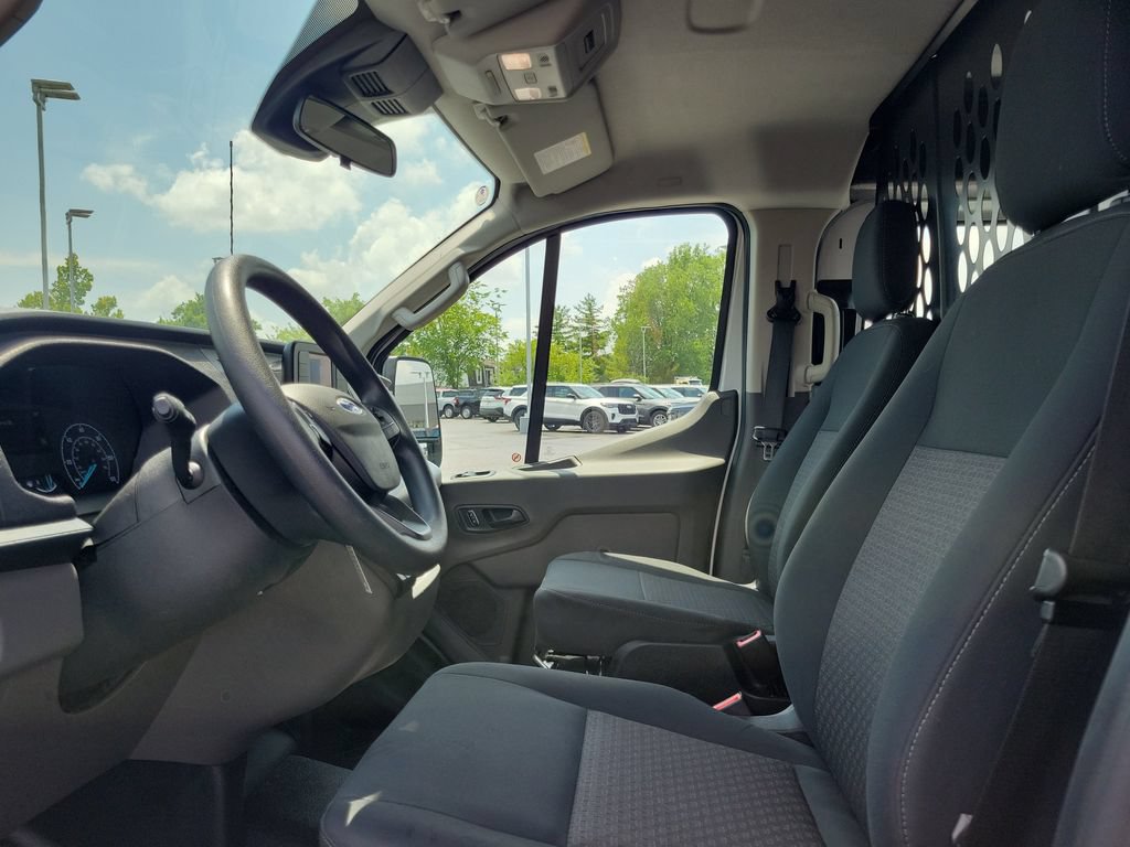 Certified 2025 Ford Transit 250 Low Roof w/ Exterior Upgrade Package RWD image 17