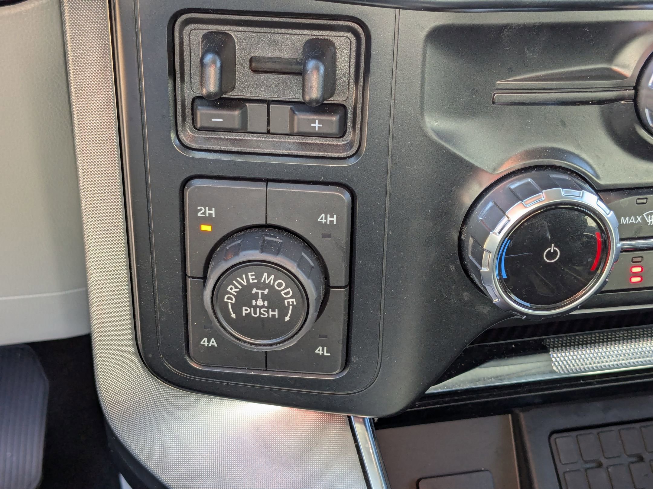 Certified 2023 Ford F150 Limited image 30