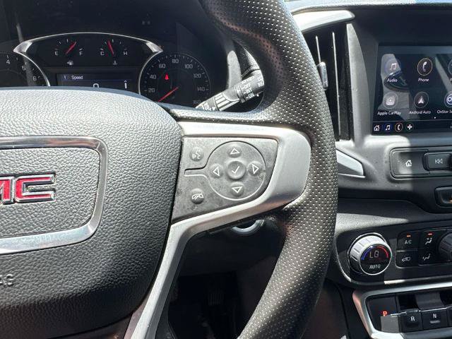 Used 2024 GMC Terrain SLE w/ Driver Convenience Package FWD image 23