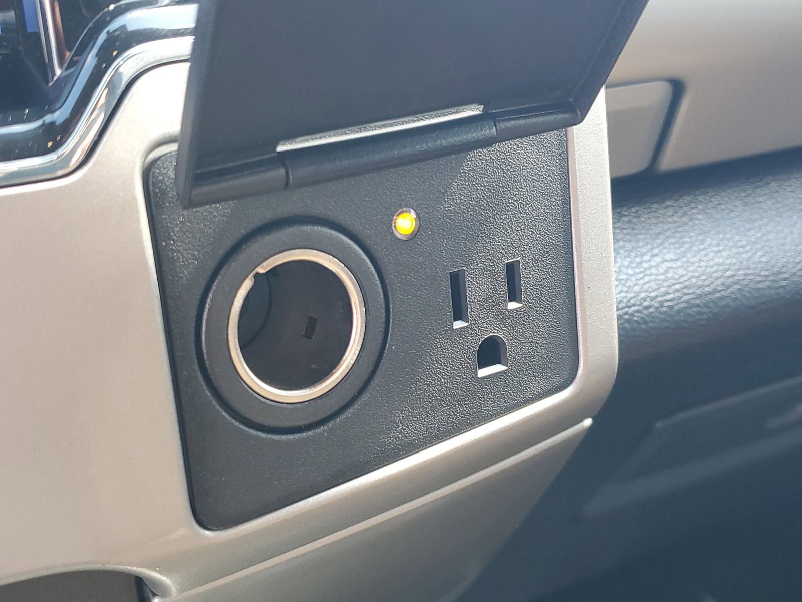 Certified 2022 Ford F250 Lariat image 28