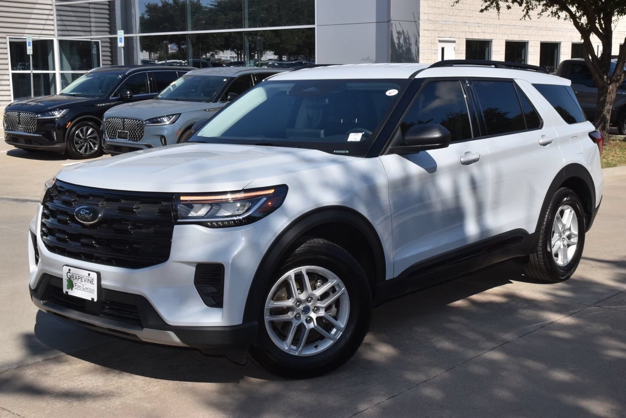 Certified 2026 Ford Explorer Active RWD image 39
