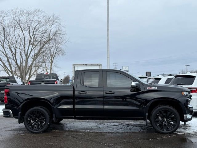 Used 2020 Chevrolet Silverado 1500 LT w/ All-Star Edition image 32