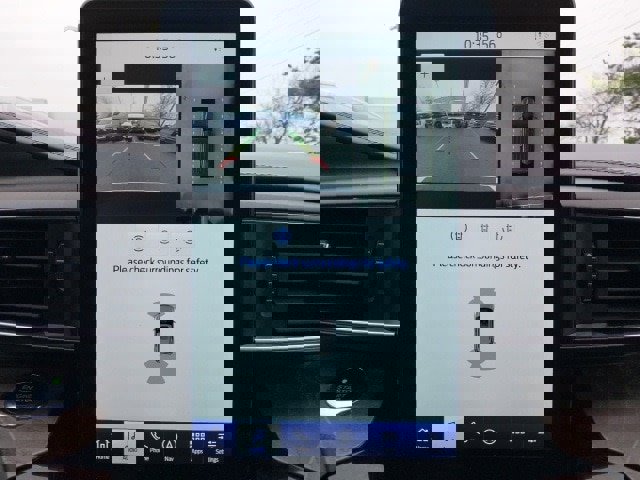 Certified 2021 Ford Explorer Platinum w/ Equipment Group 601A image 20