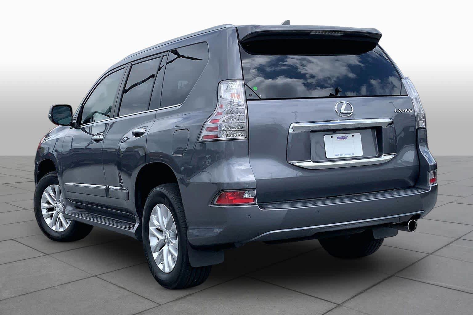 Used 2018 Lexus GX 460 Premium w/ Premium Package AWD/4WD image 12