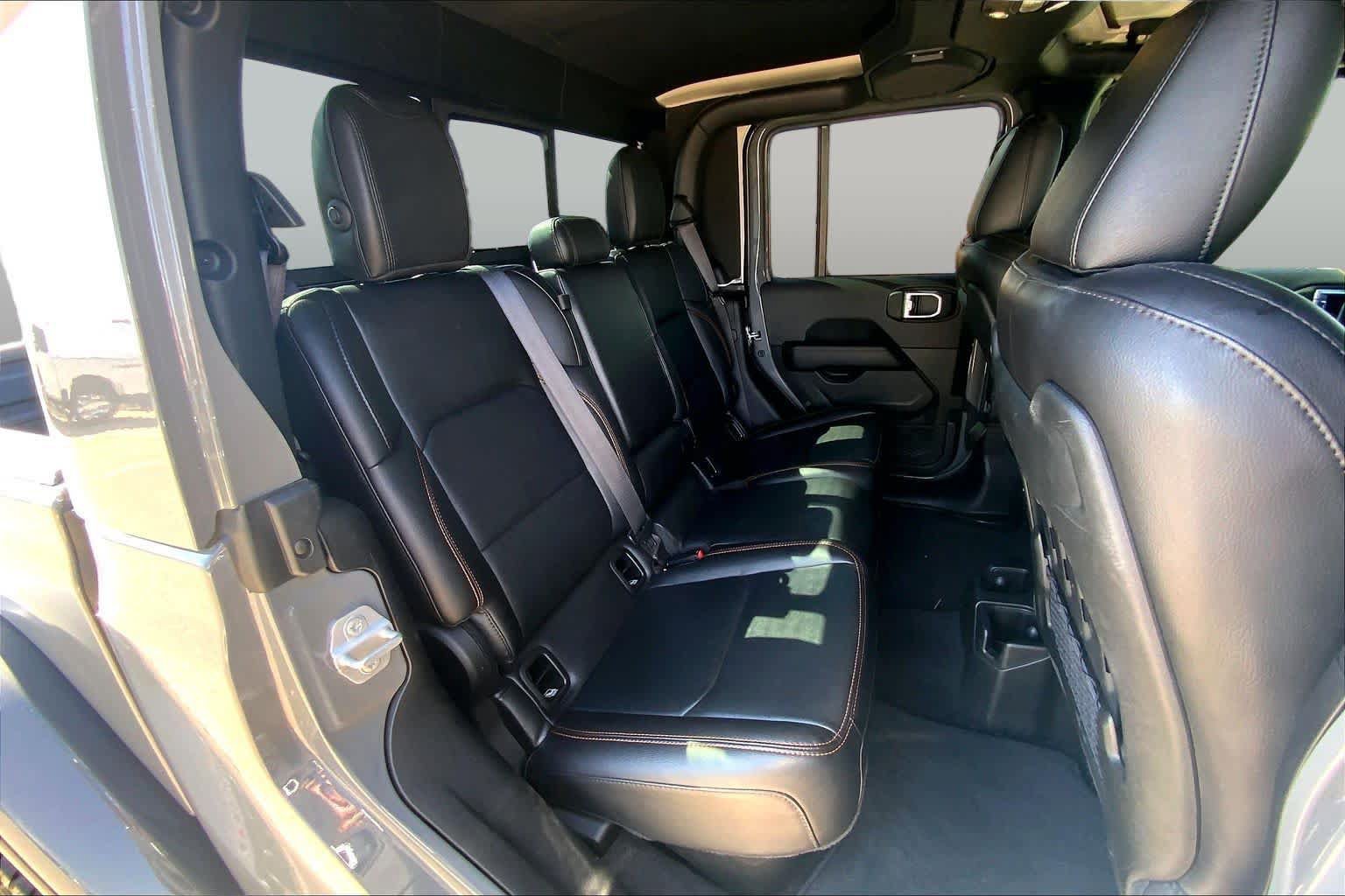 Used 2023 Jeep Gladiator Mojave w/ LED Lighting Group AWD/4WD image 20